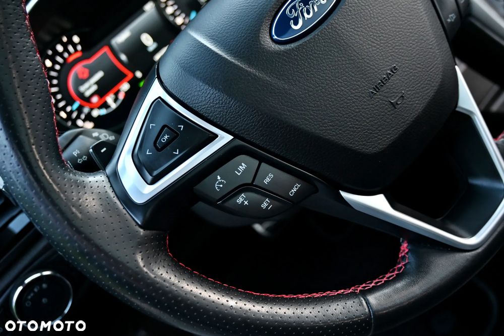 Ford Mondeo 2.0 TDCi ST-Line PowerShift - 33
