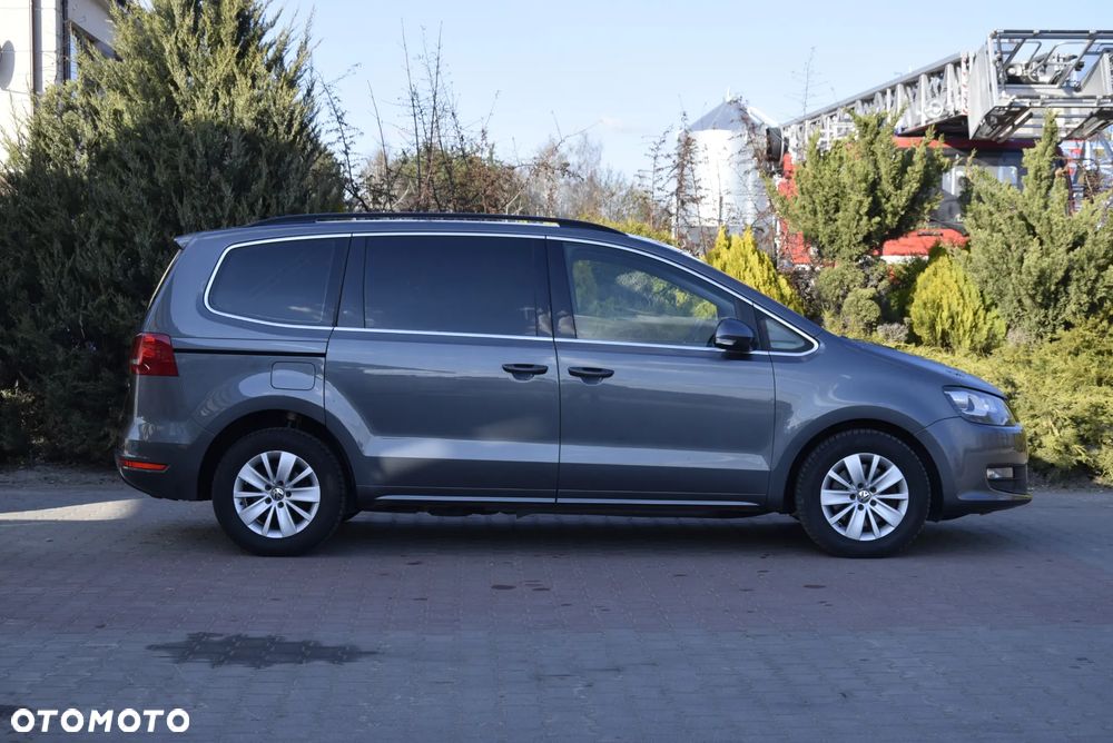 Volkswagen Sharan 2.0 TDI BMT Trendline DSG - 32