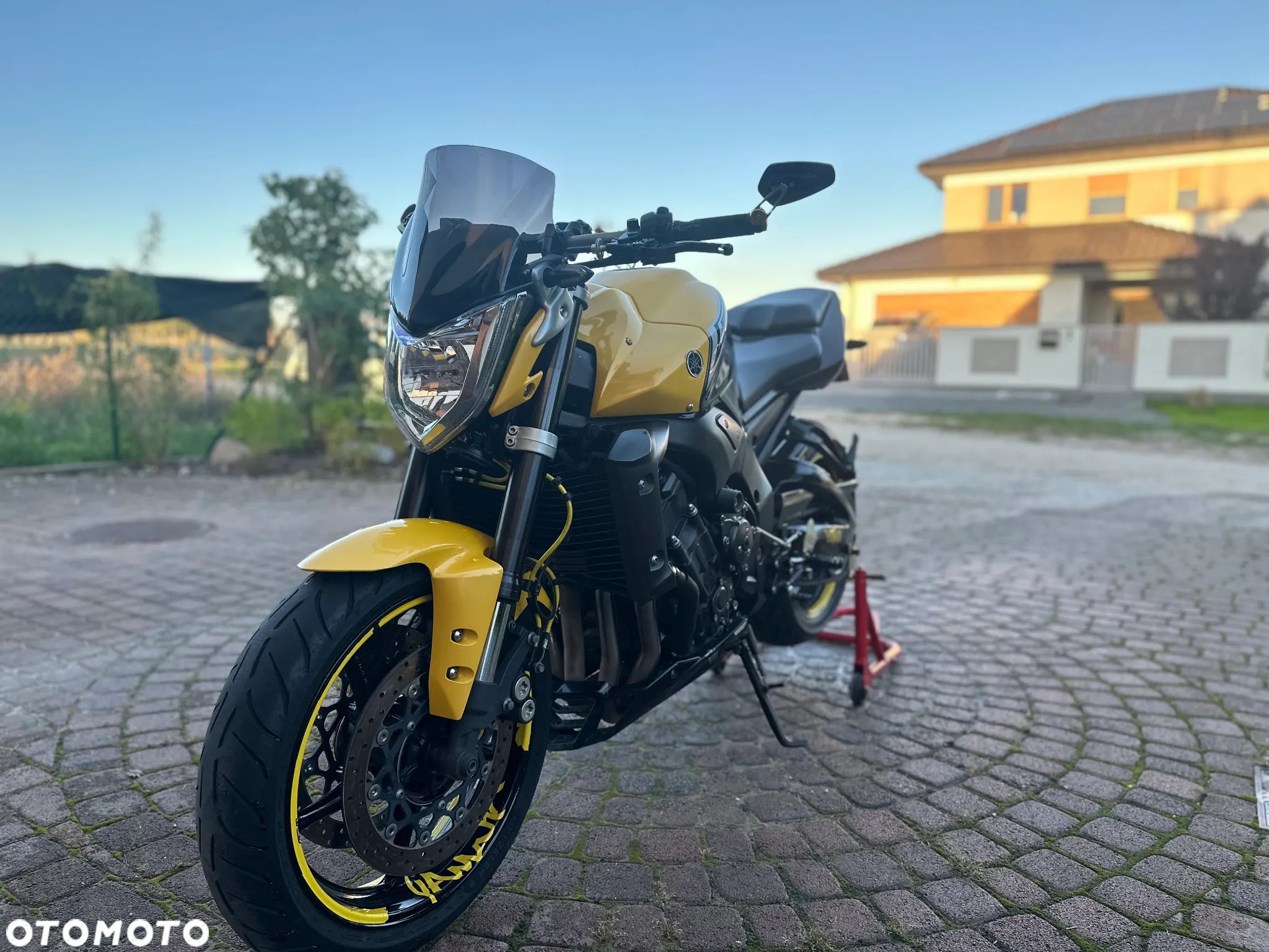 Yamaha FZ - 1