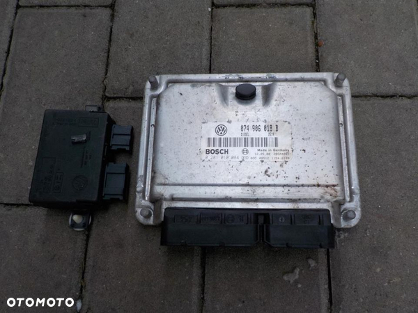 VW T4 2.5 TDI AJT KOMPUTER STEROWNIK 074906018B