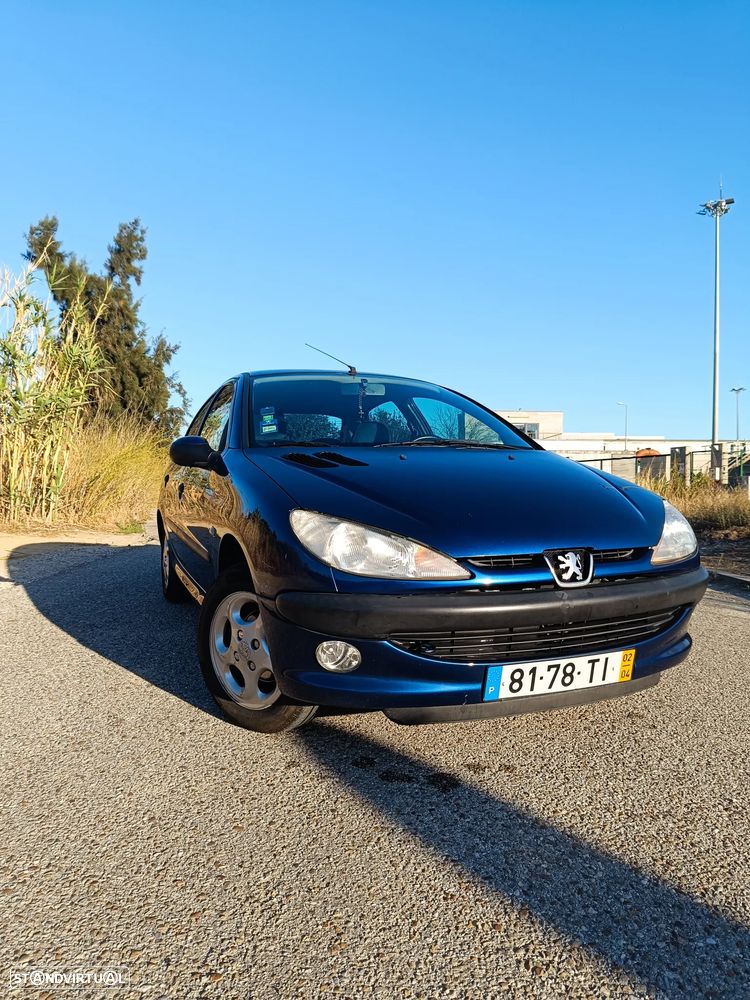 Peugeot 206 1.1 XT - 1