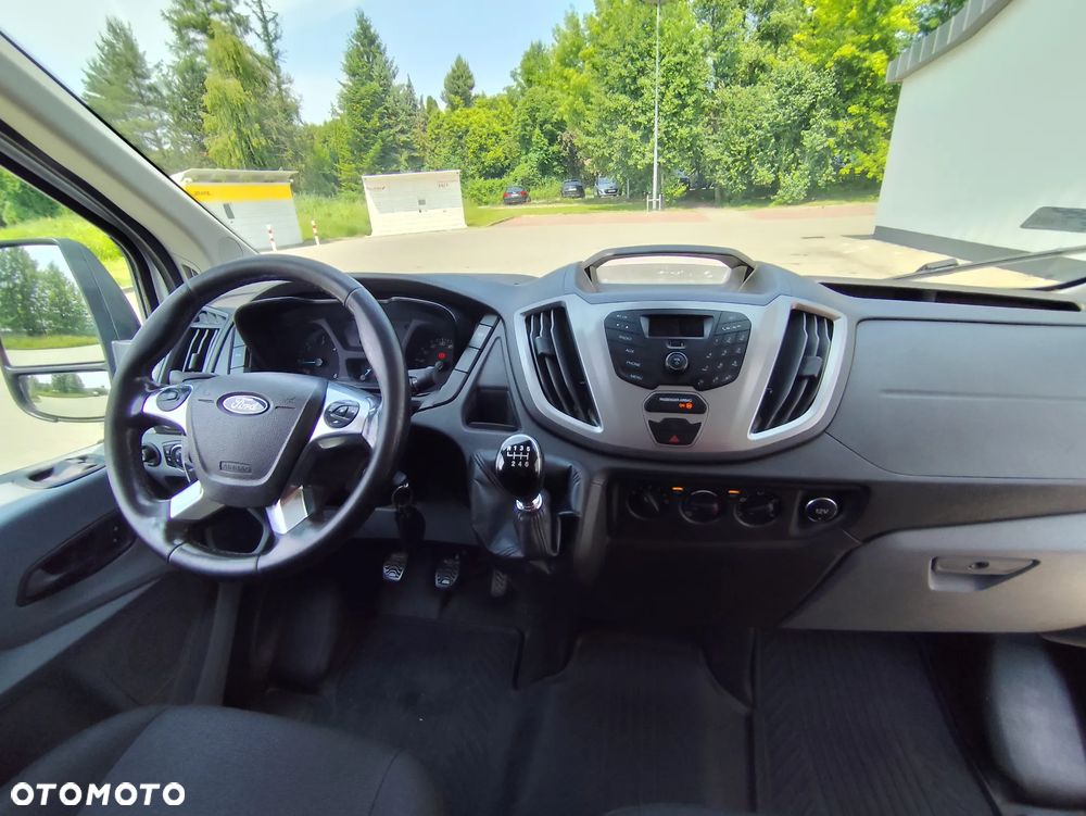 Ford Transit - 18