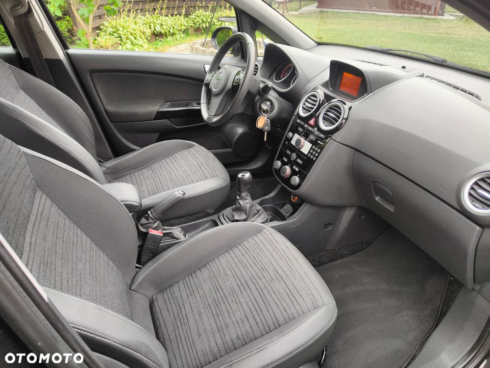 Opel Corsa 1.4 16V Energy - 18