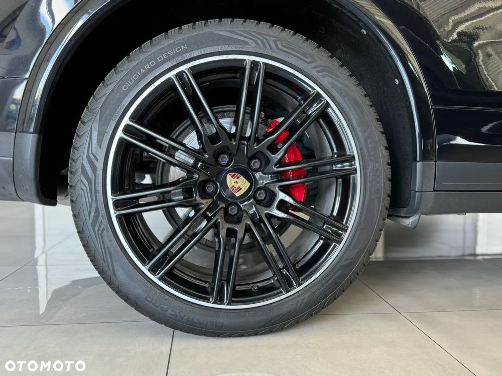 Porsche Cayenne S Diesel Platinum Edition - 10