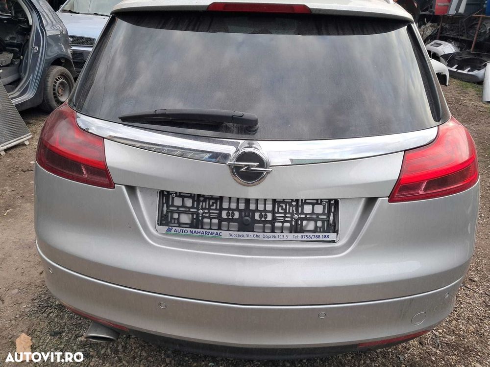 Opel Insignia Sports Tourer, haion cu luneta si stopuri, bara spate. - 2