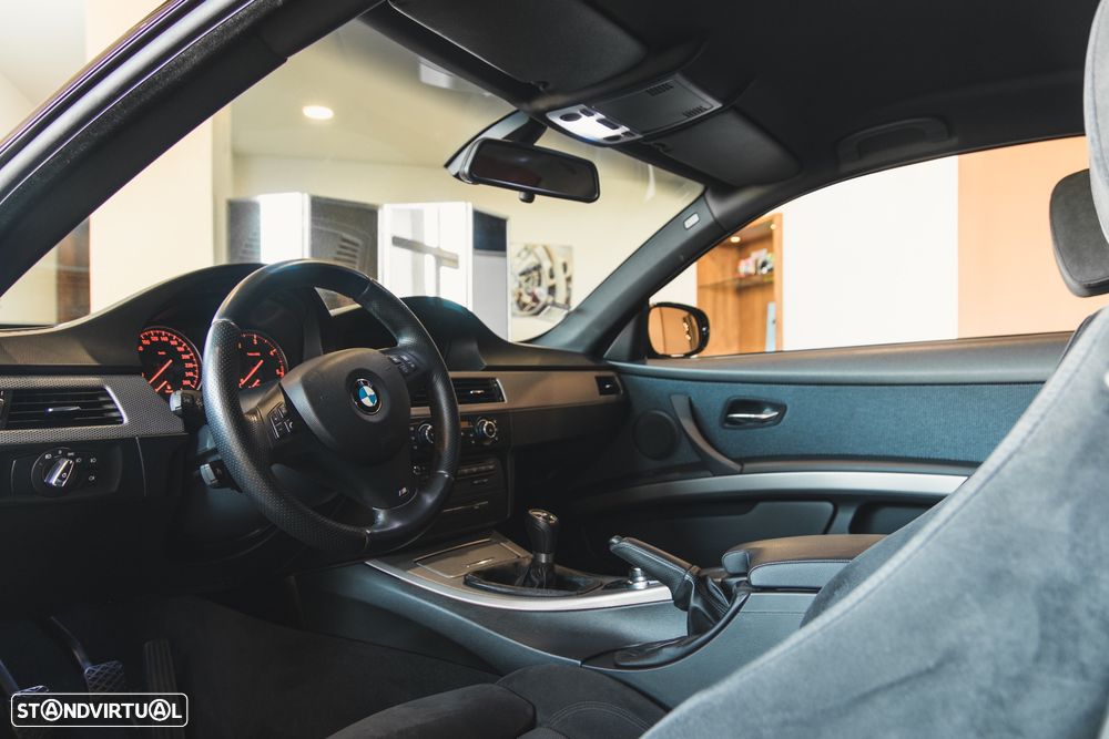 BMW 320 d Coupe Edição M - 7