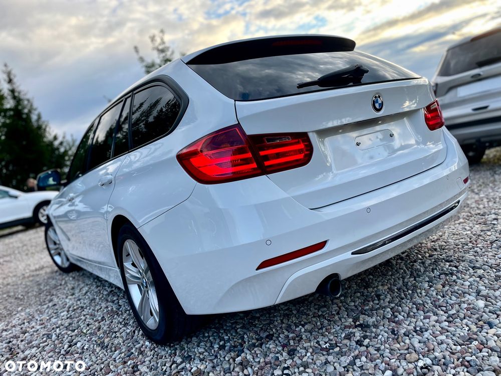 BMW Seria 3 318d DPF Edition Sport - 4
