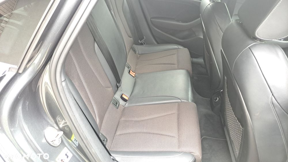 Audi A3 Limousine 40 TFSI quattro S tronic design - 29