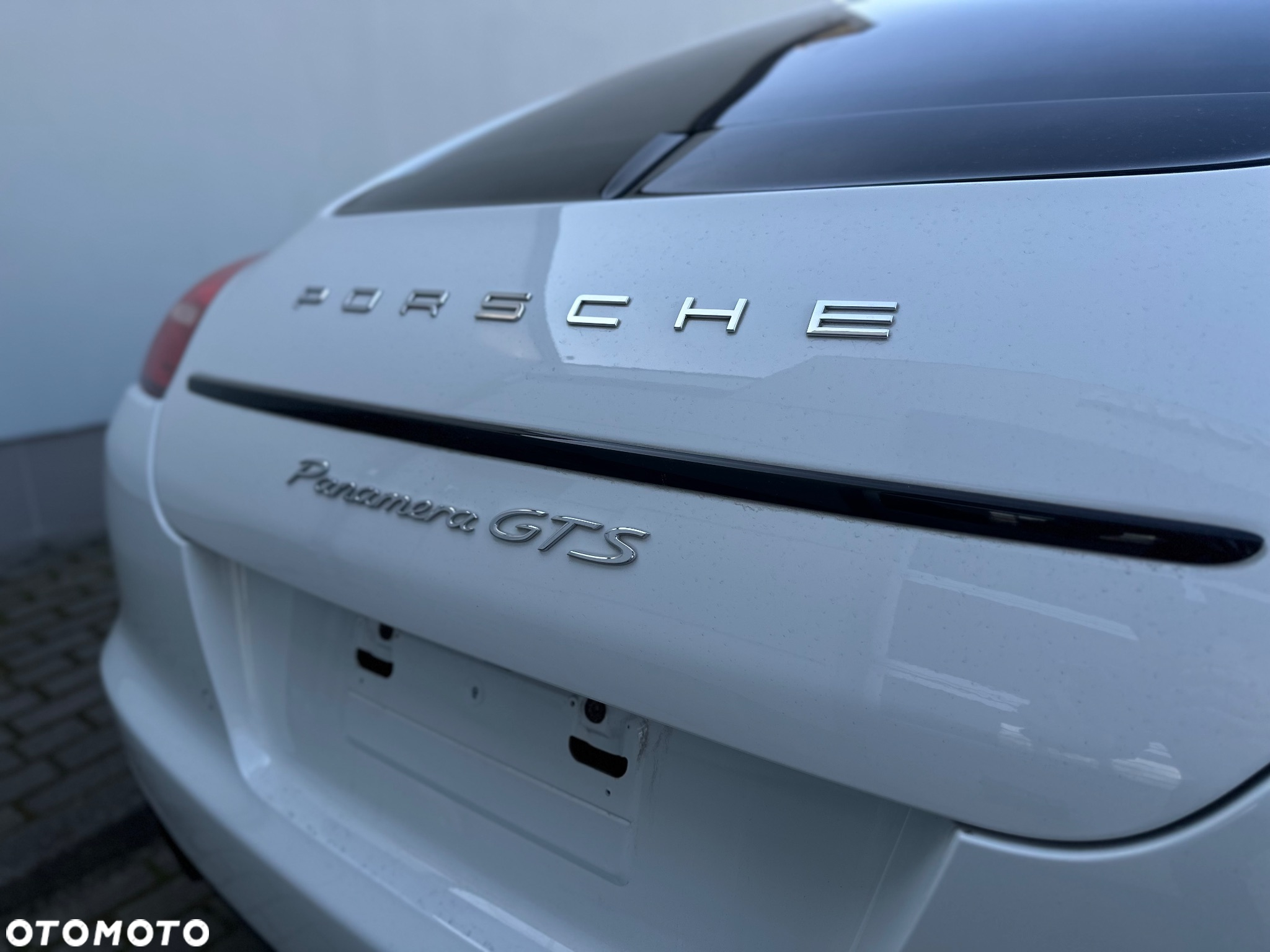 Porsche Panamera GTS PDK - 8