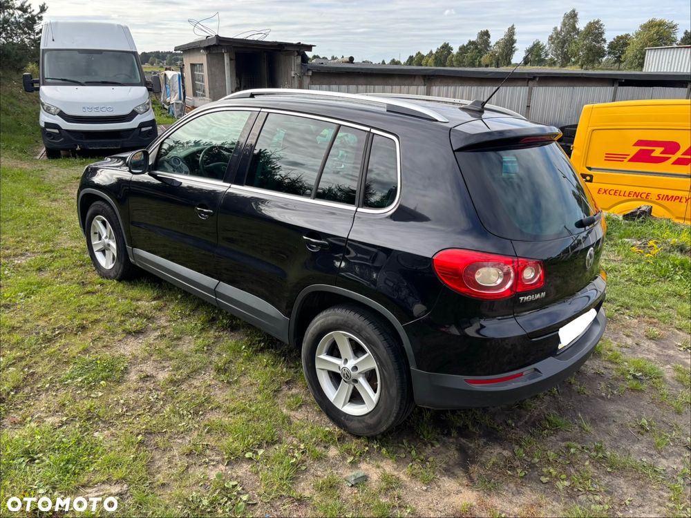 Volkswagen Tiguan - 8