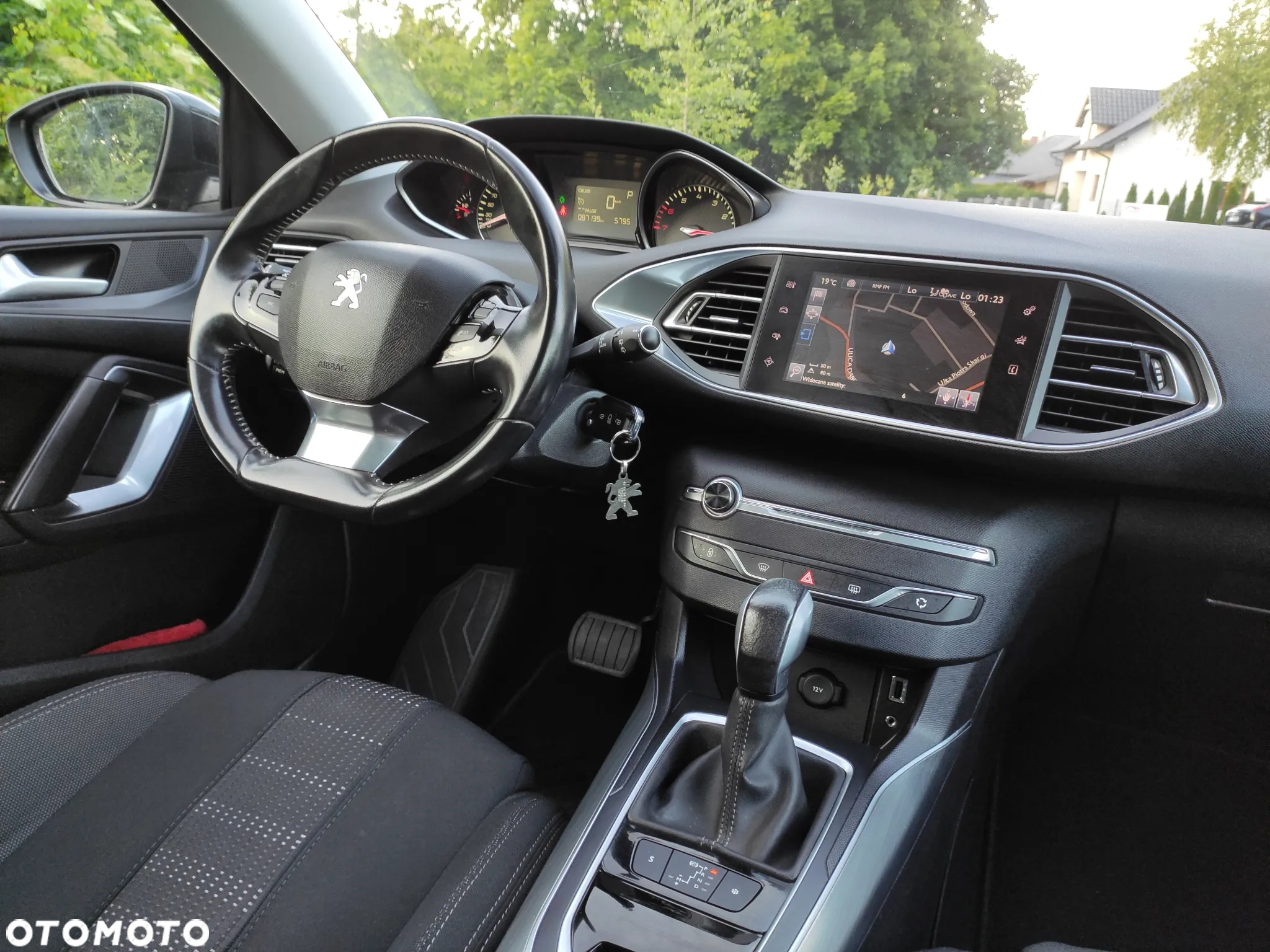 Peugeot 308 1.2 PureTech Allure S&S - 26