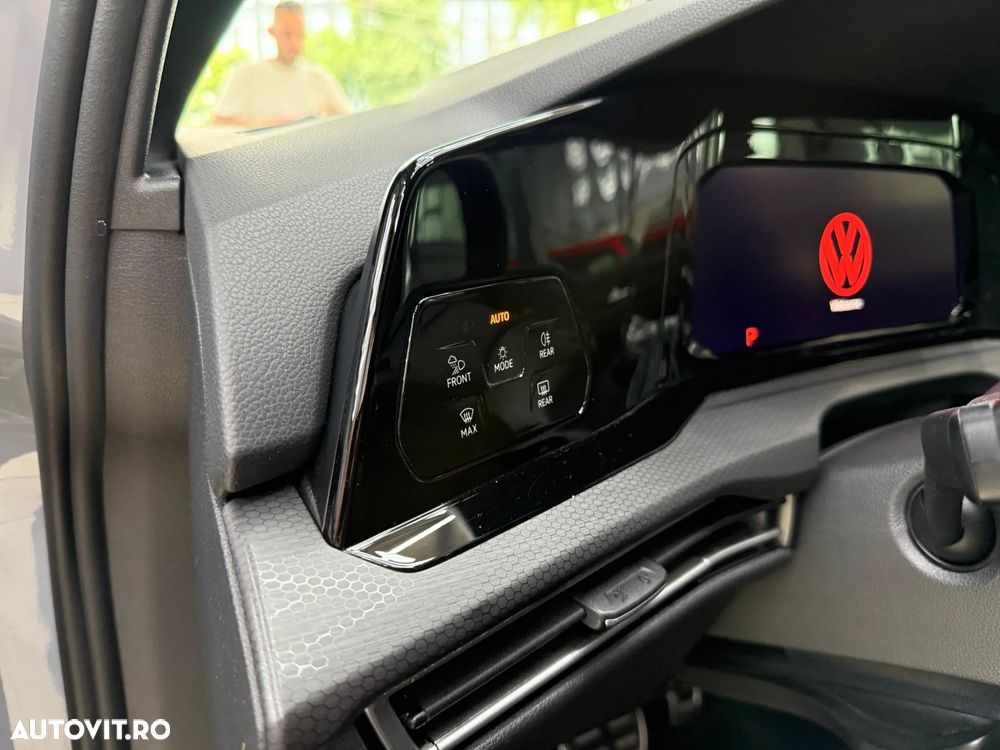 Volkswagen Golf - 15