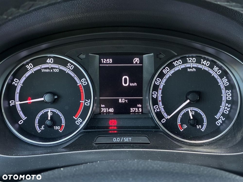 Skoda RAPID 1.0 TSI Ambition - 18