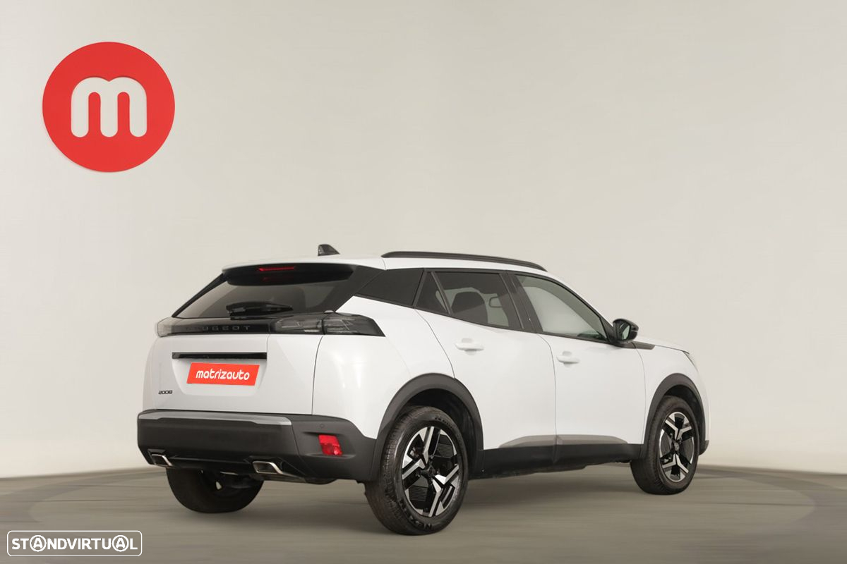 Peugeot 2008 1.2 PureTech Allure EAT8 - 4