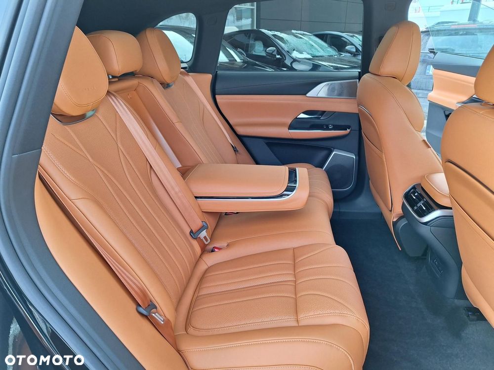XPeng G9 94.6 kWh RWD Long Range - 11