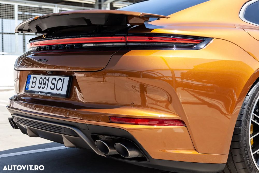 Porsche Panamera Turbo E-Hybrid - 35