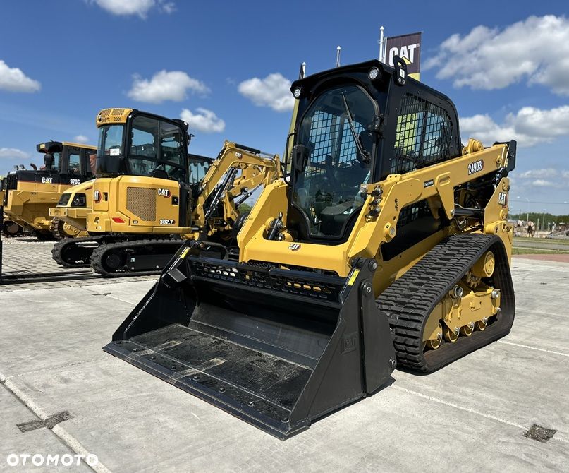 Caterpillar 249D3 - 3