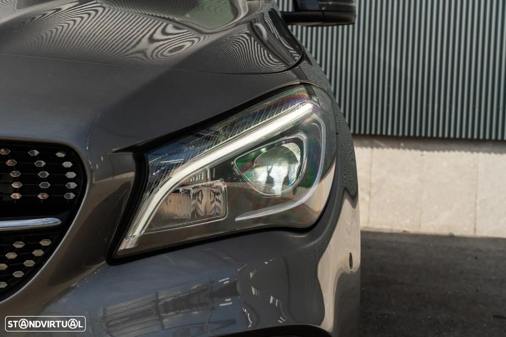 Mercedes-Benz CLA 180 d Shooting Brake AMG Line - 34