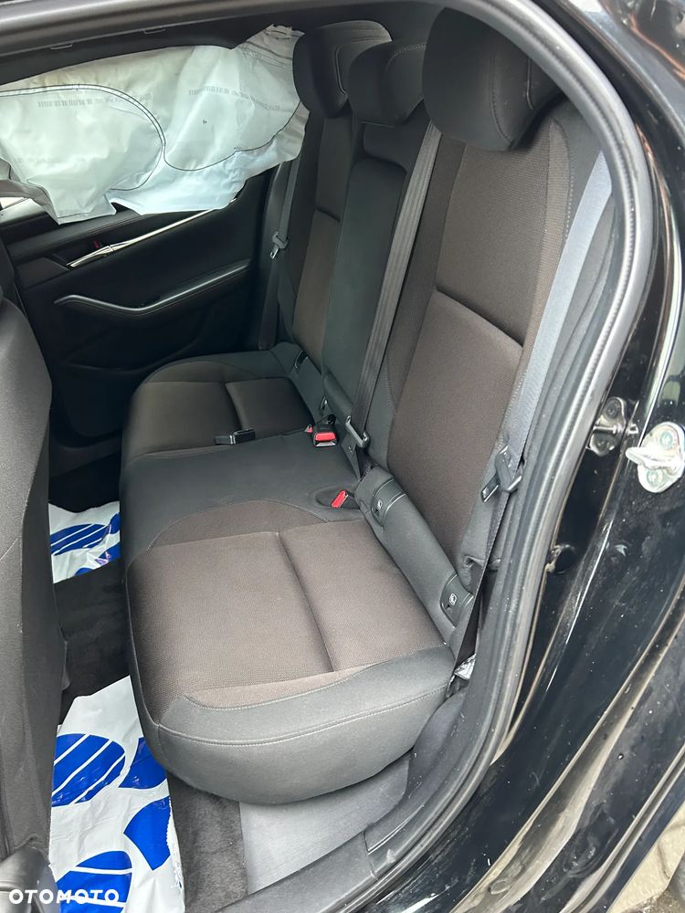 Mazda 3 2.0 mHEV Exclusive Line - 19
