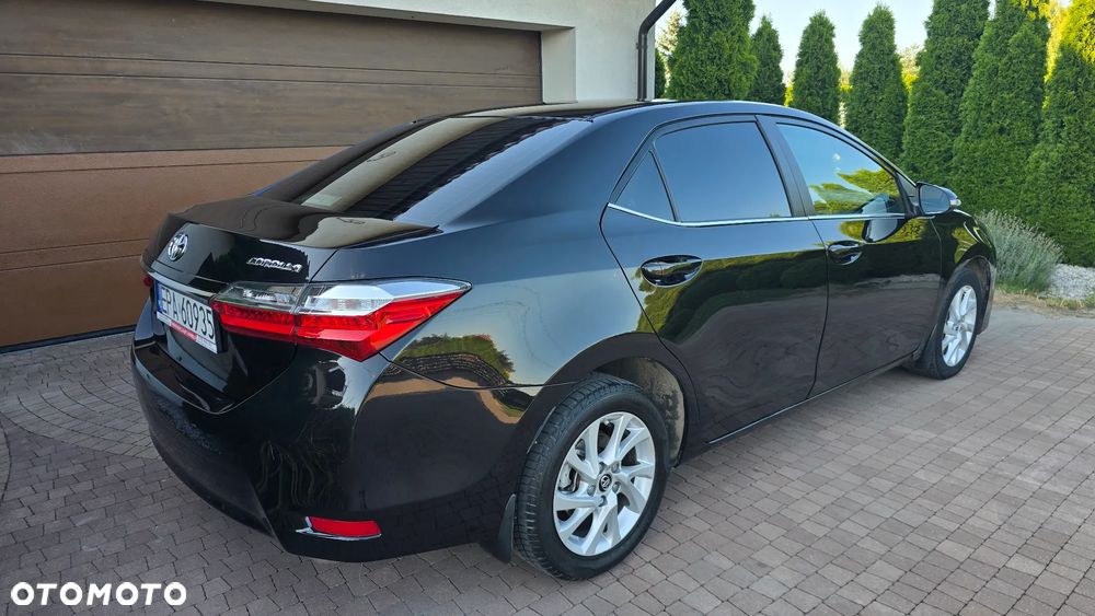 Toyota Corolla - 11