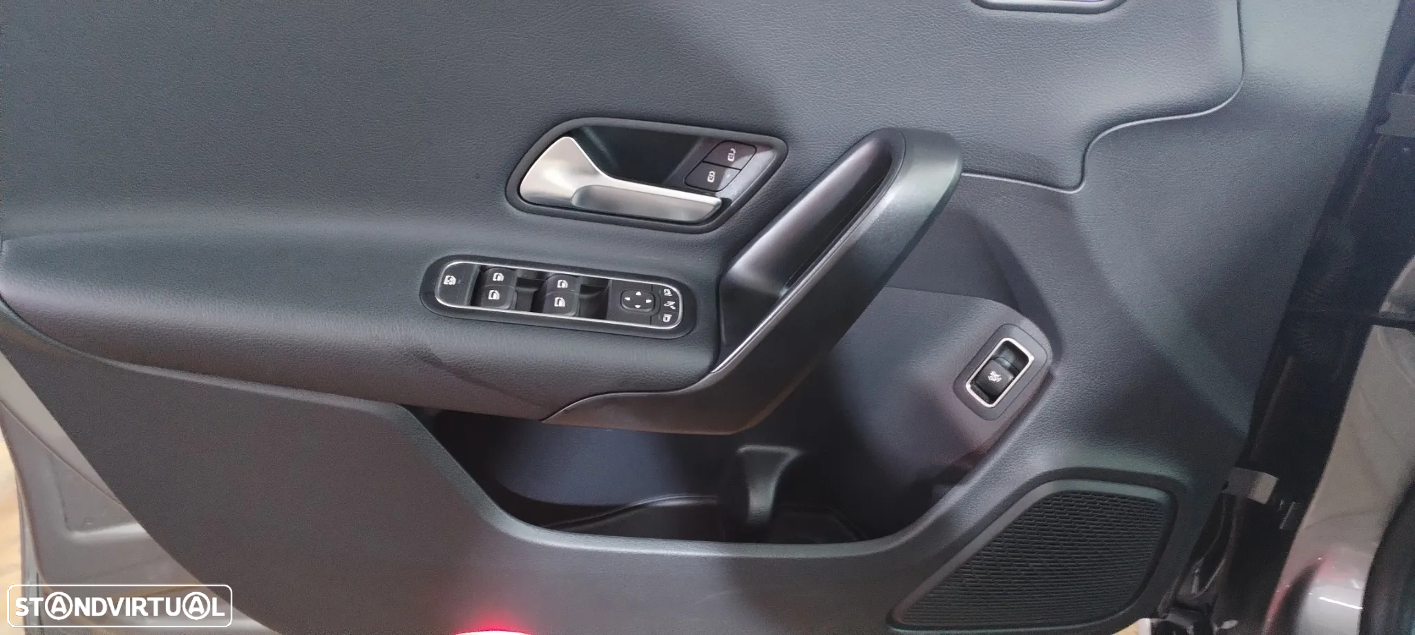 Mercedes-Benz CLA 180 d - 24