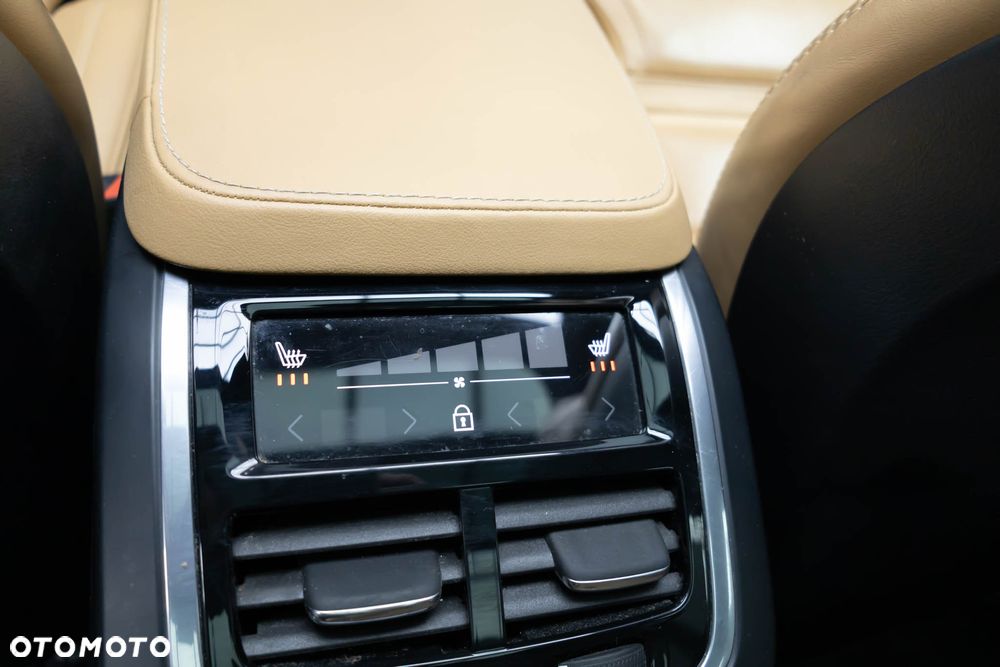 Volvo XC 90 T8 AWD Recharge Ultimate Bright - 36