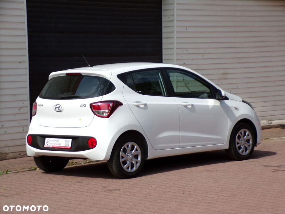 Hyundai i10 - 12