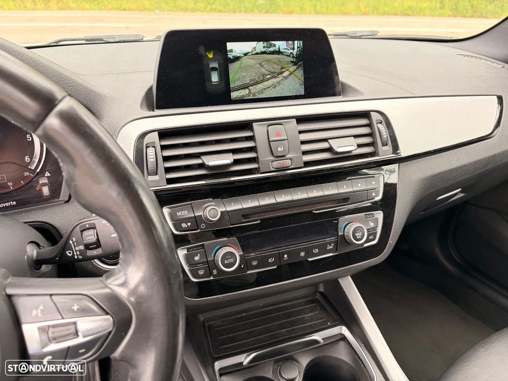 BMW 116 d Pack Desportivo M Auto - 13
