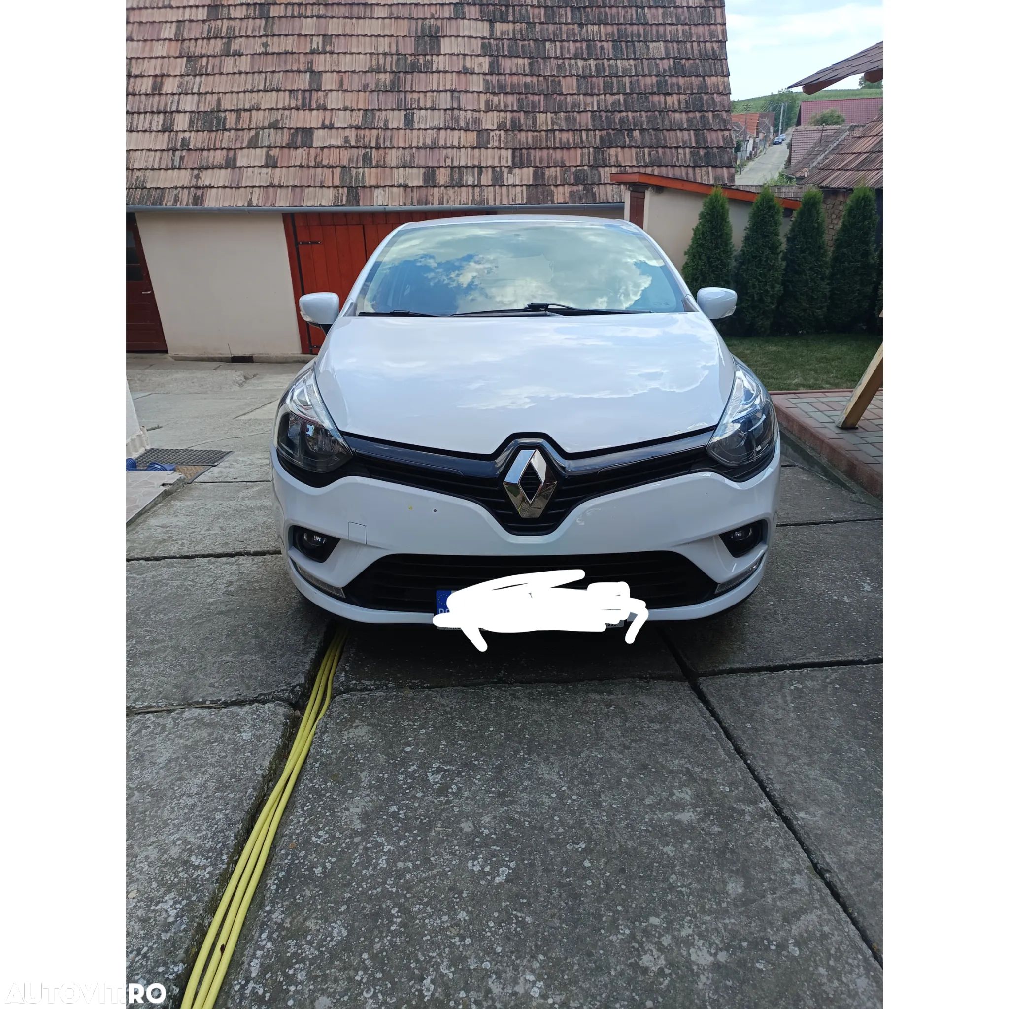 Renault Clio IV TCe Life Evo - 1
