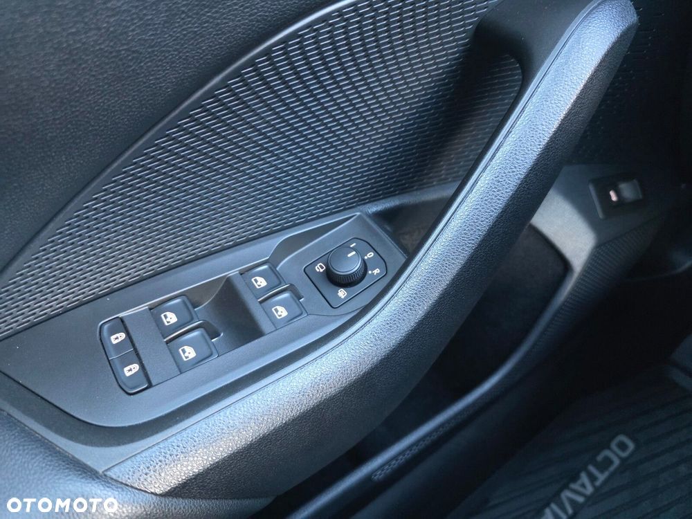 Skoda Octavia 1.5 TSI GPF ACT Style - 9