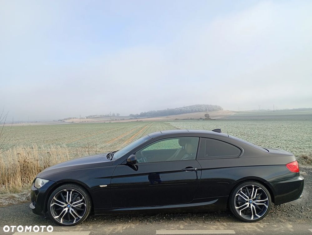 BMW Seria 3 320i Edition Exclusive - 16