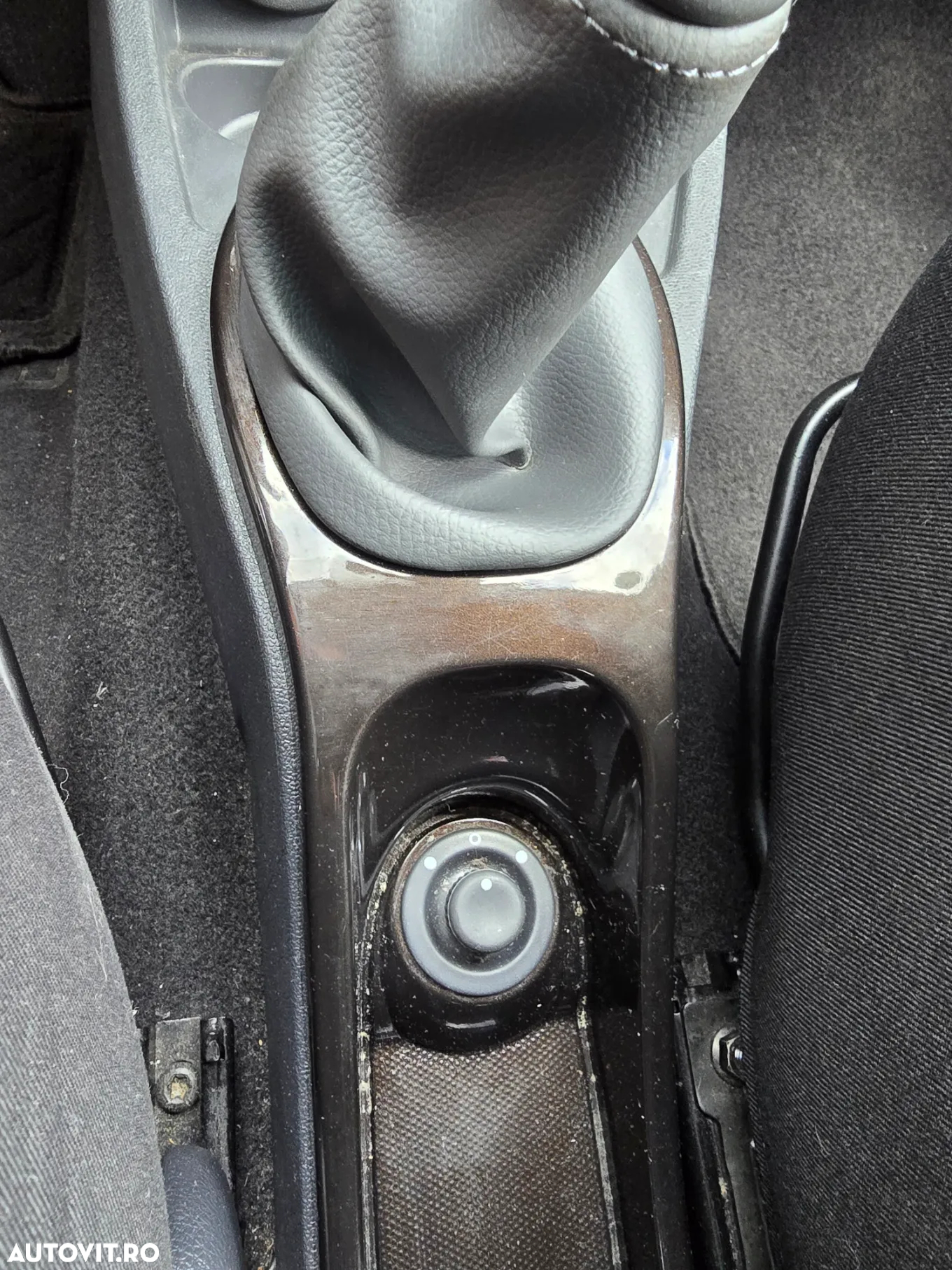 Dacia Duster 1.5 dCi 4x4 Laureate - 11