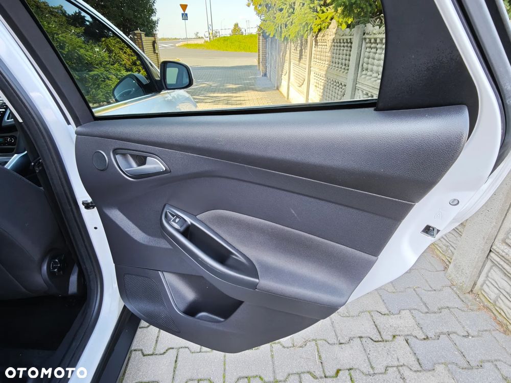Ford Focus 1.6 TI-VCT Titanium - 16