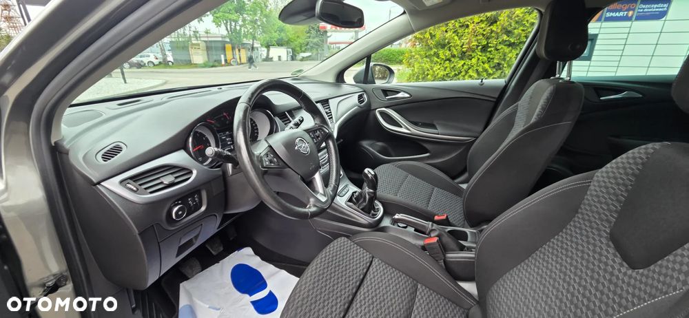 Opel Astra 1.4 Turbo Innovation - 25