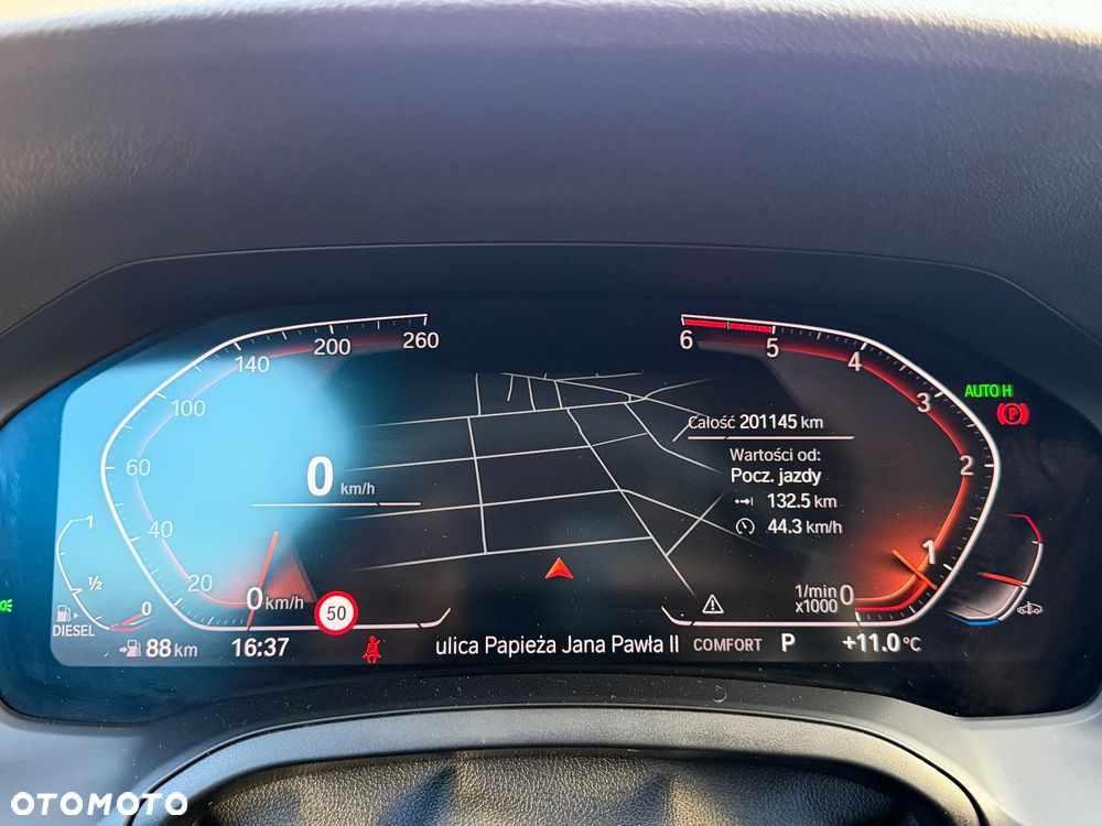 BMW Seria 3 - 32