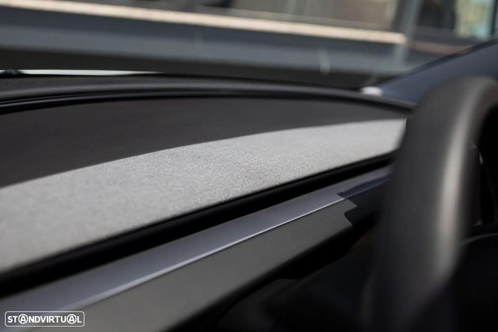 Tesla Model 3 Tração Traseira Premium - 32