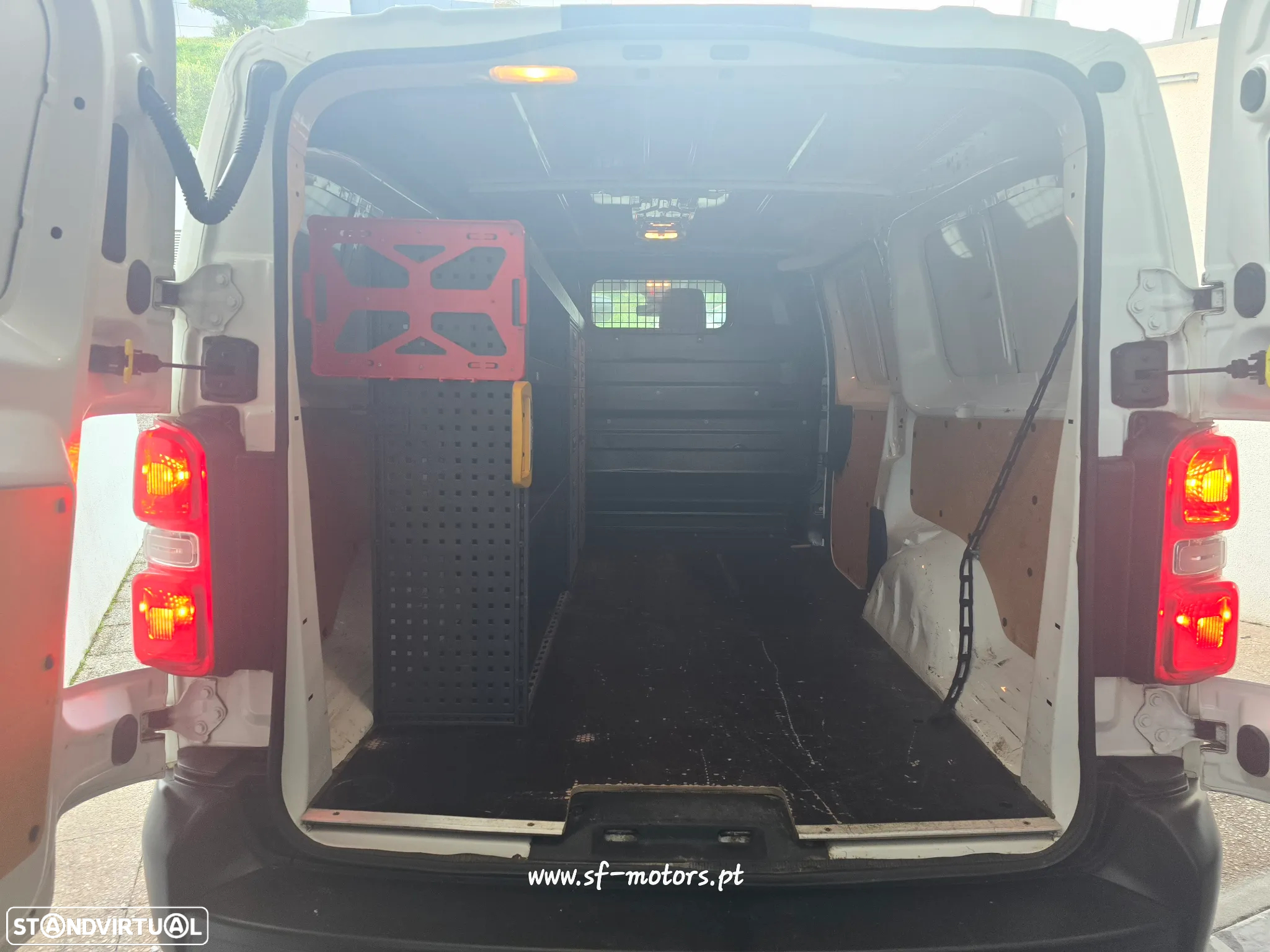 Peugeot Expert L2H1 - 21