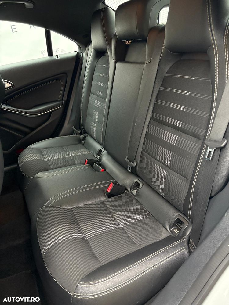 Mercedes-Benz CLA 200 d 7G-DCT - 17