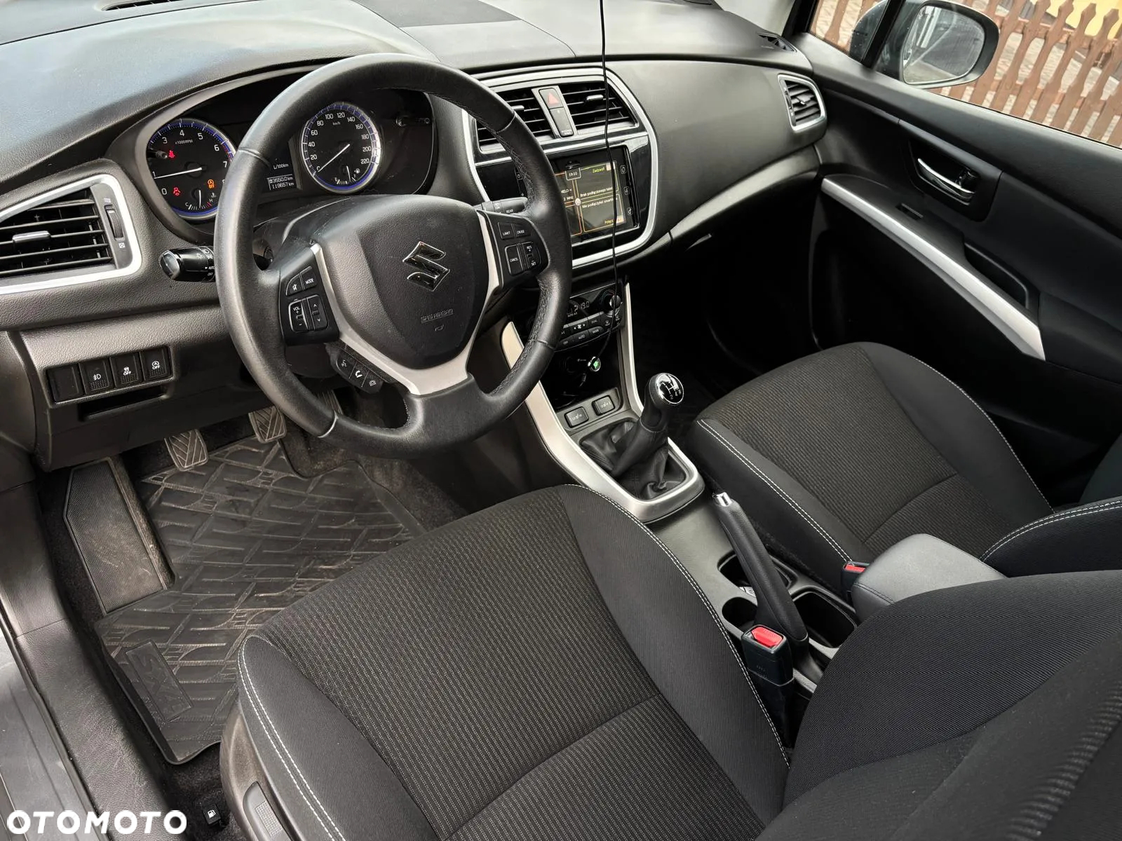 Suzuki SX4 S-Cross 1.0 T Premium - 13