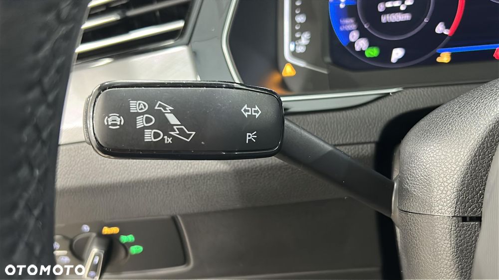 Volkswagen Passat Variant 2.0 TDI EVO Business DSG - 26