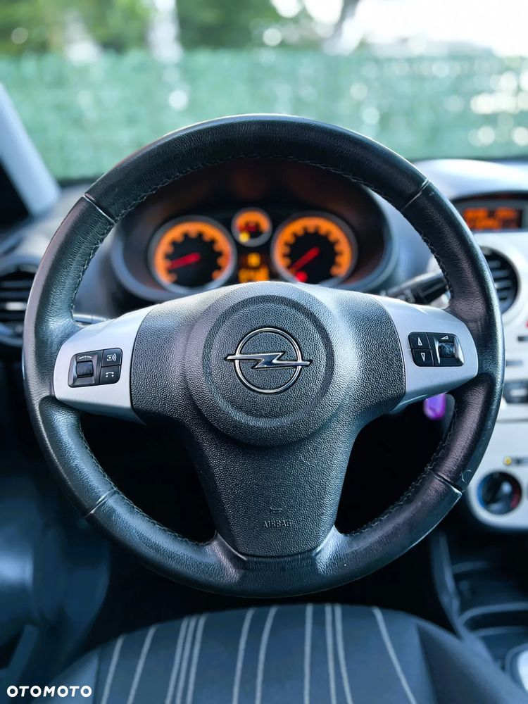 Opel Corsa - 30