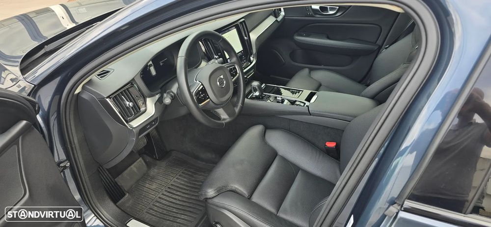 Volvo V60 2.0 T6 AWD TE Plus Dark - 11