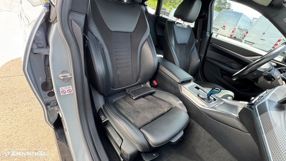 BMW i4 eDrive40 Pack Desportivo M - 2