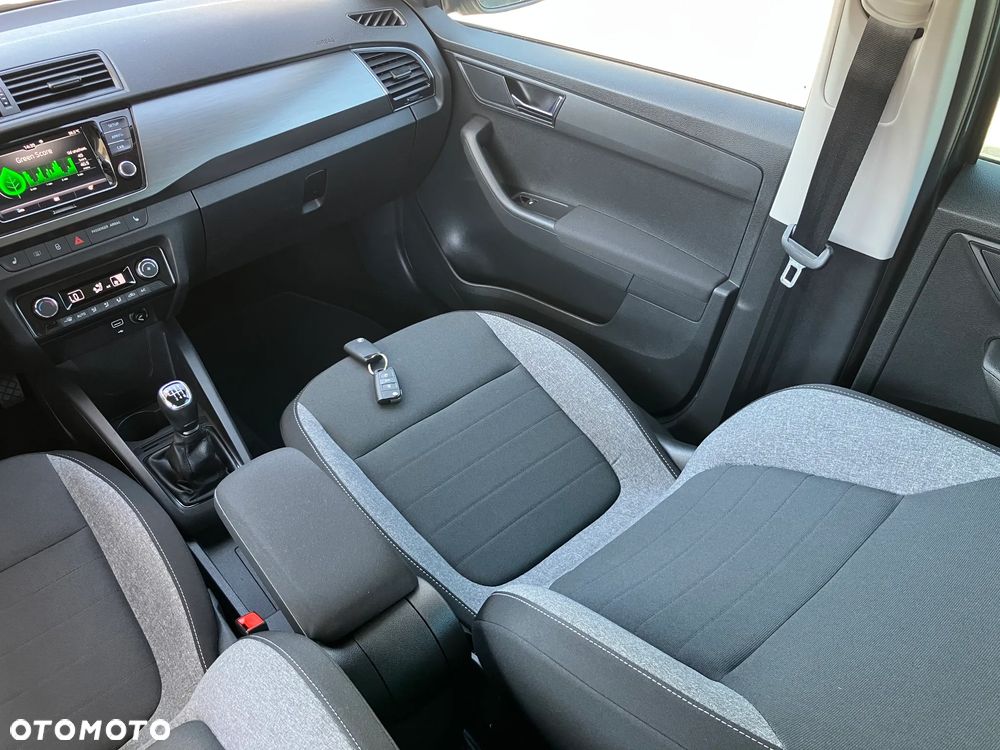 Skoda Fabia 1.0 TSI Monte Carlo - 33