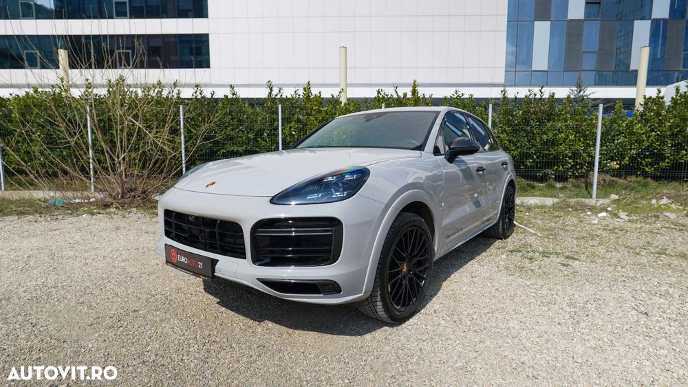 Porsche Cayenne Turbo - 1