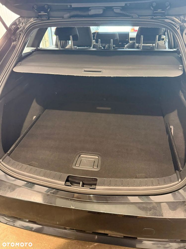 Toyota Corolla 1.8 Hybrid GPF Comfort - 14