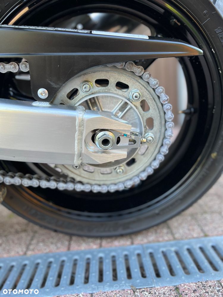 Honda CBR - 8