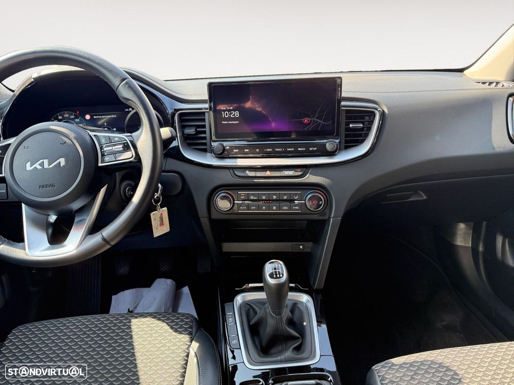 Kia Ceed SW 1.0 T-GDI Drive - 10