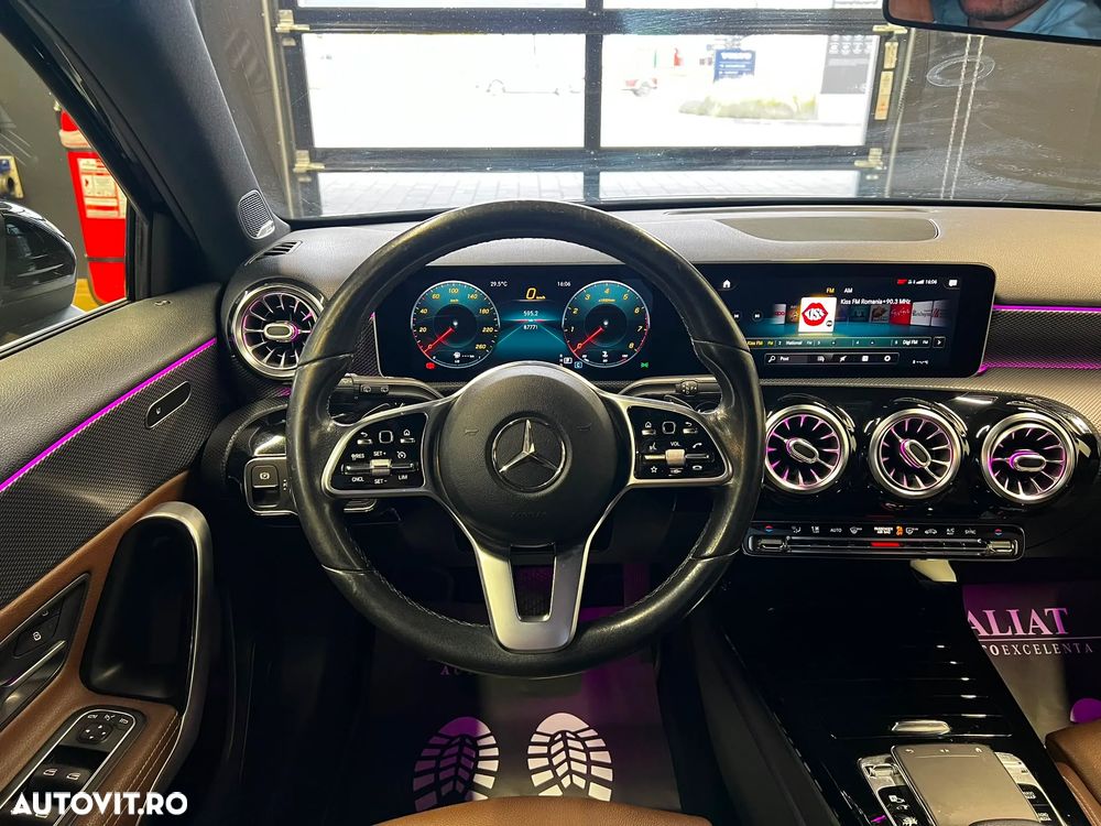 Mercedes-Benz A 200 7G-DCT Progressive - 12