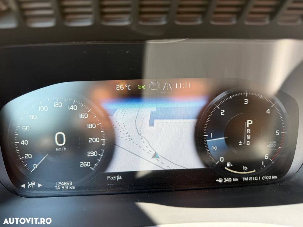 Volvo XC 90 D5 AWD Geartronic RDesign - 10